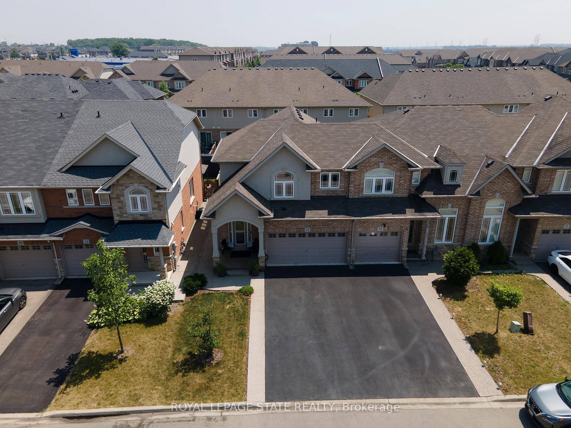 Property Photo:  12 Charleswood Crescent  ON L0R 1P0 