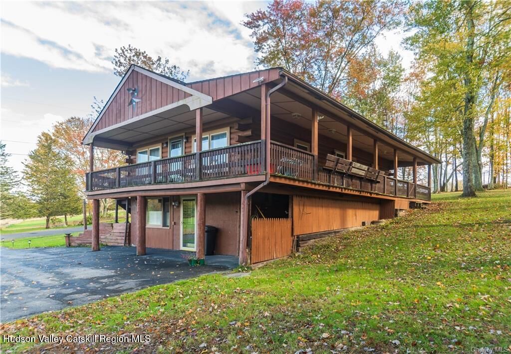 Property Photo:  9 Low Rd  NY 12589 