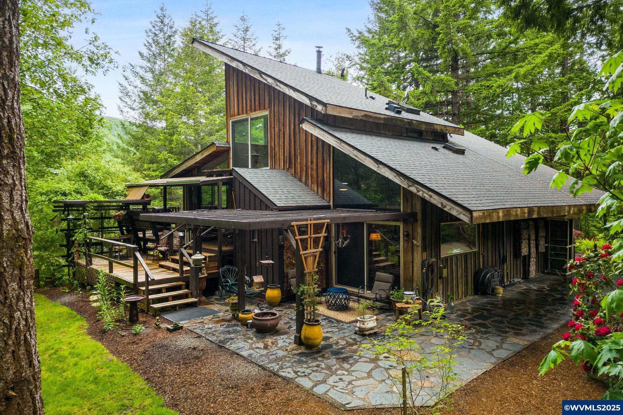 Property Photo: 12251 SW East Creek Rd OR 97396