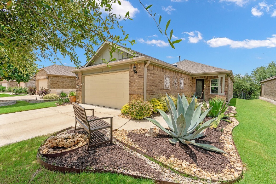 Property Photo:  838 Hamilton Lane  TX 78633 