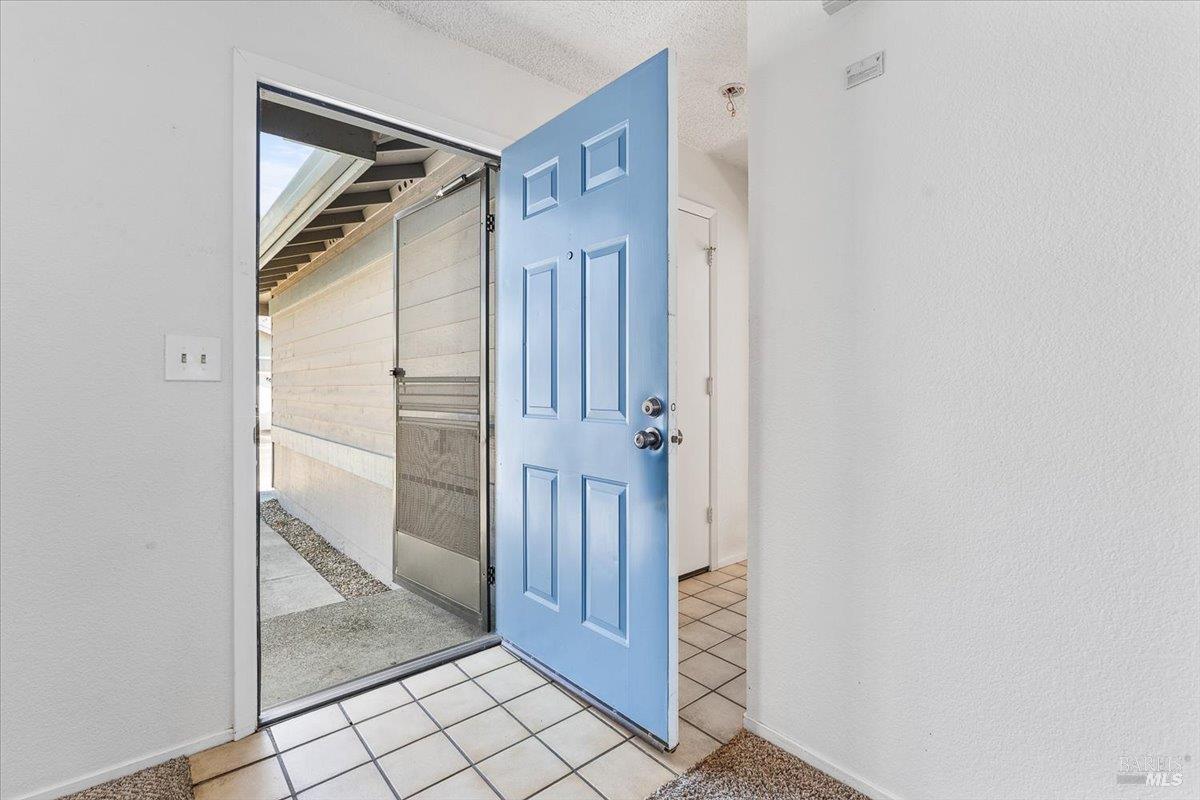 Property Photo: 812 Quail Court CA 95448