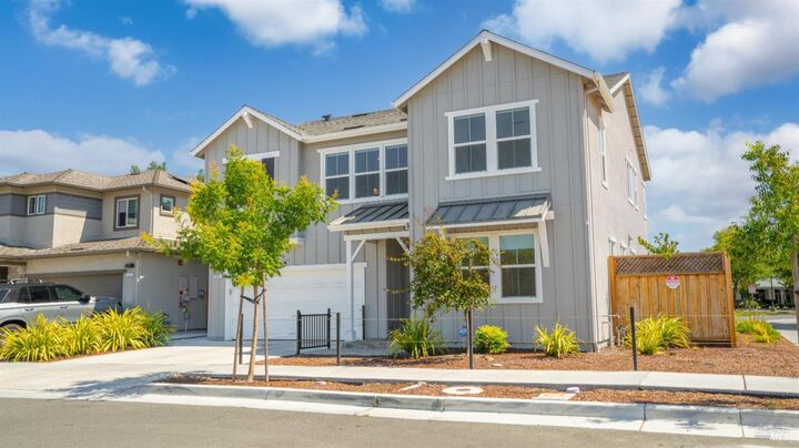 Property Photo: 1421 Oak Circle CA 94928