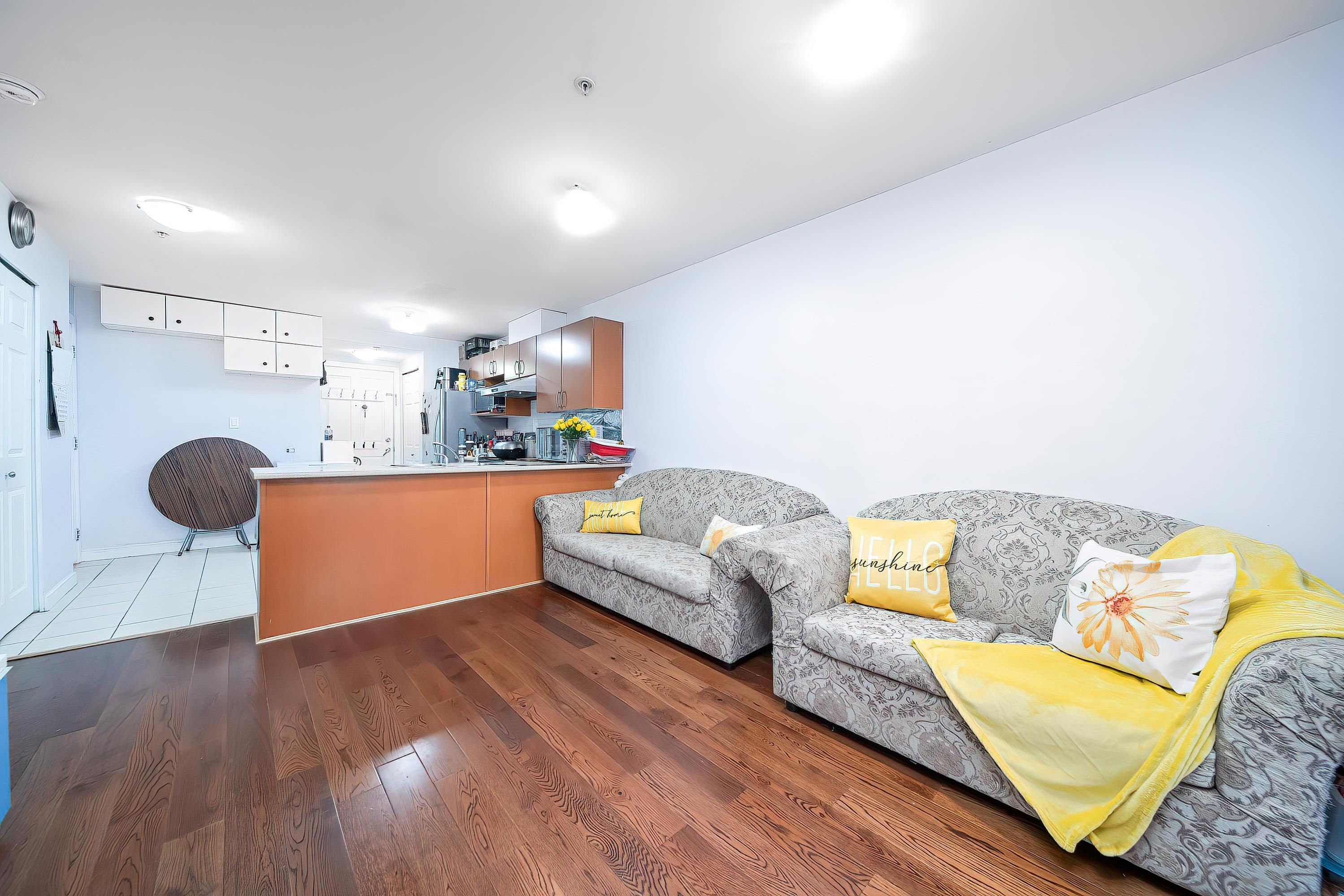 Property Photo:  2028 E 37th Avenue 206  BC V5P 1G2 