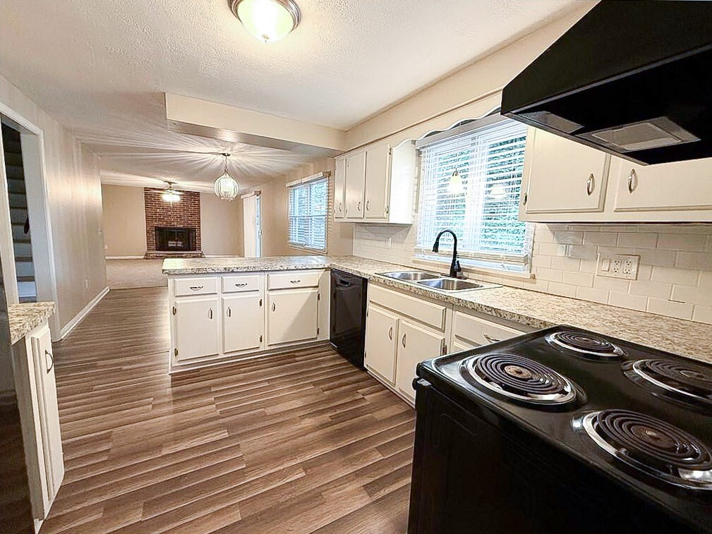 Property Photo: 118 S Ridge Trl NY 14450