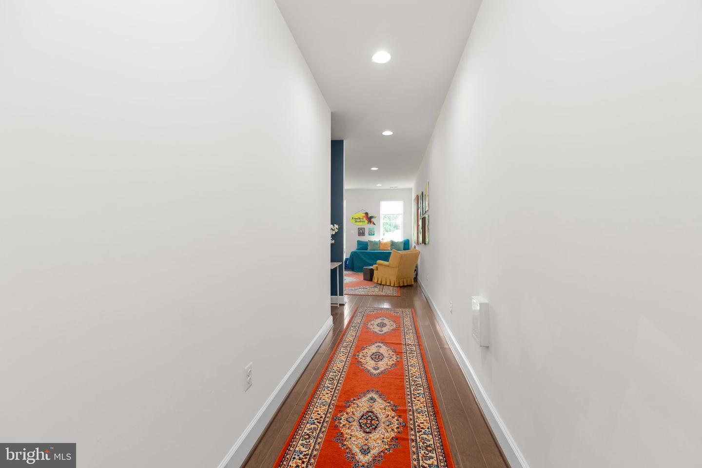 Property Photo: 609 Angelfish Way VA 22191