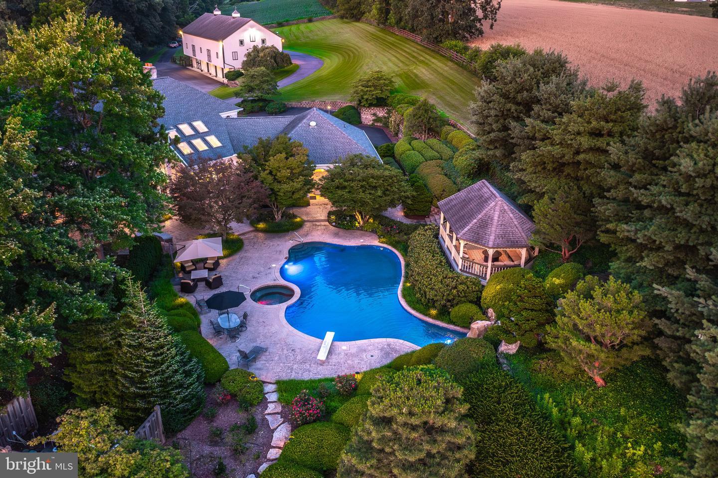 Property Photo:  1505 Newport Road  PA 17545 
