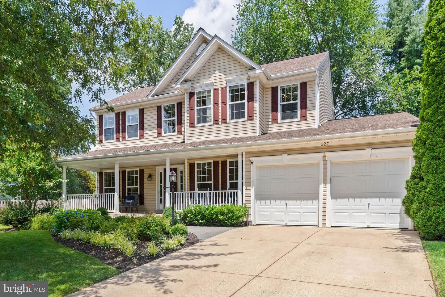 Property Photo: 527 Rugby Court VA 20132
