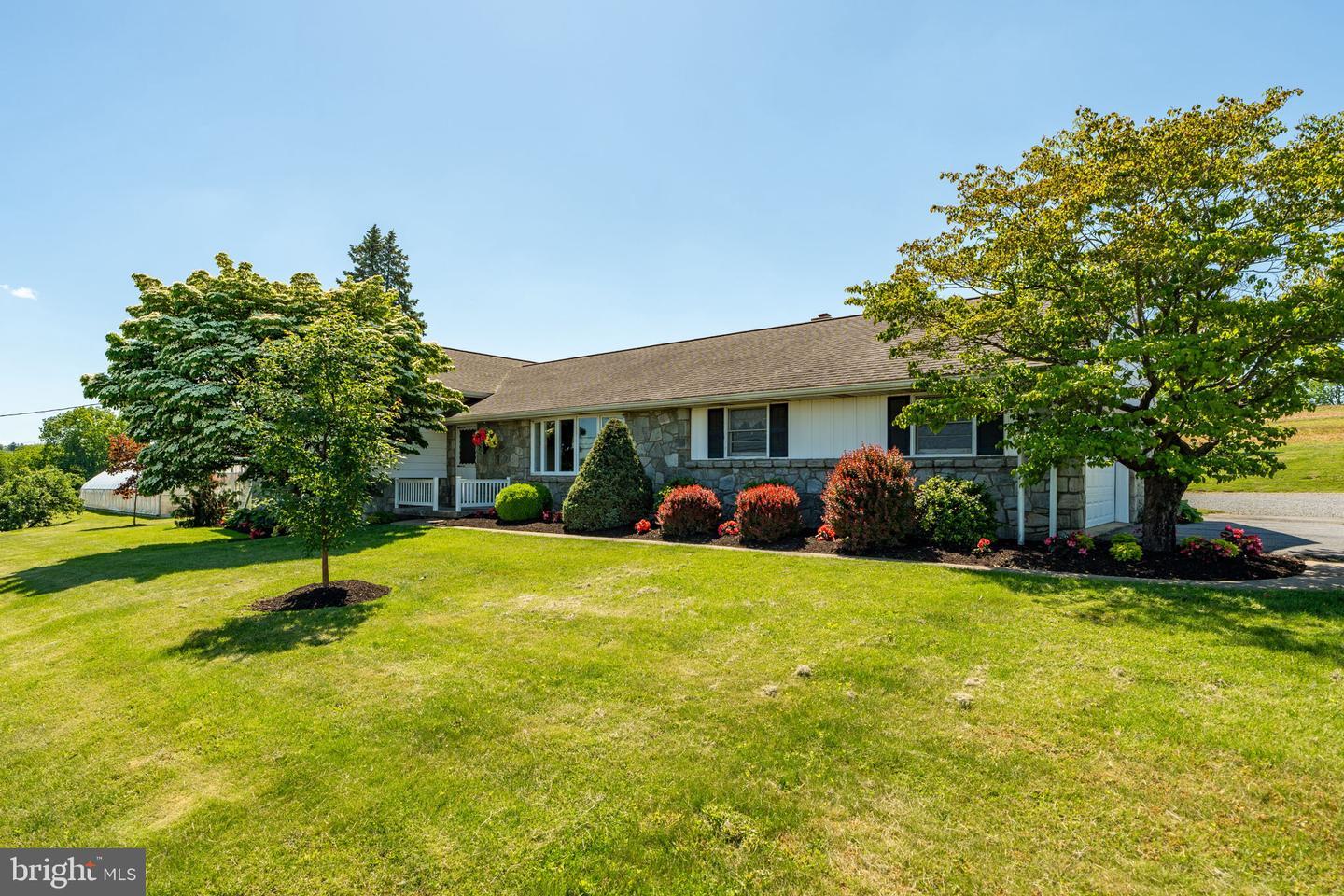 Property Photo: 1844 Main Street PA 17519