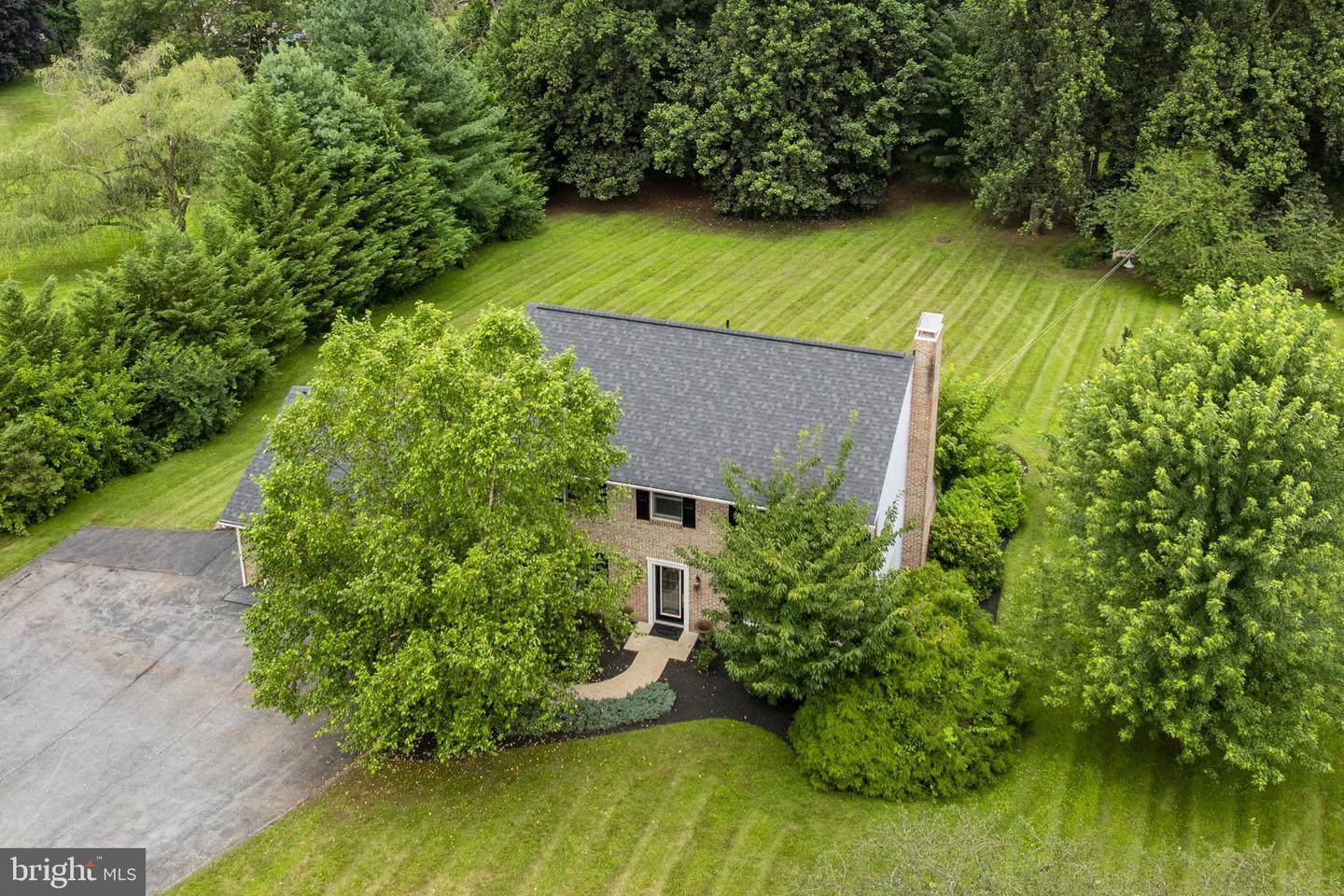 175 N Ridge Road  Reinholds PA 17569 photo