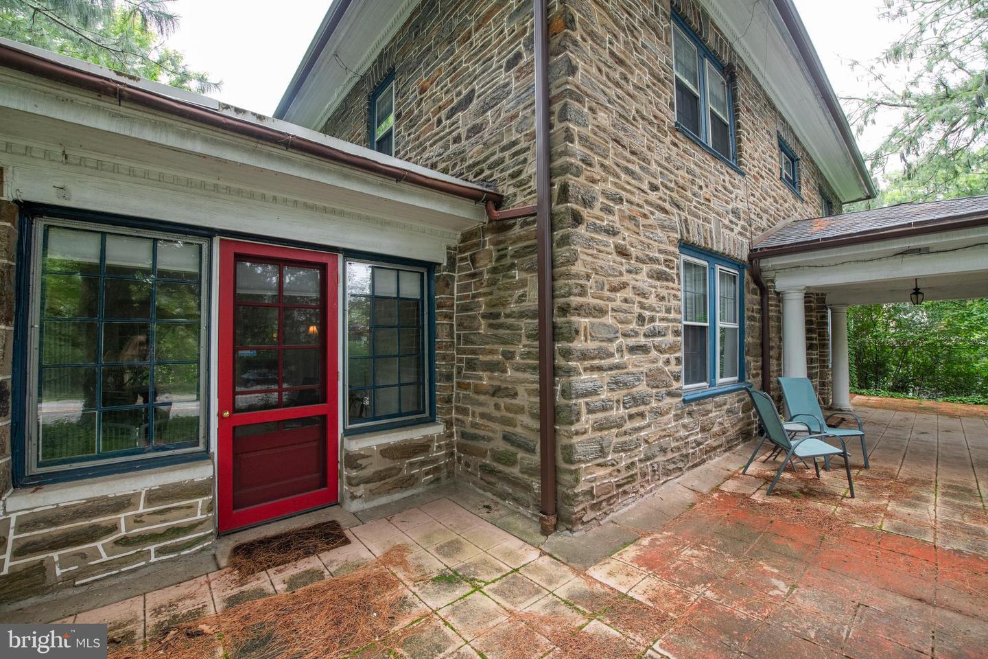 Property Photo: 629 W Cliveden Street PA 19119