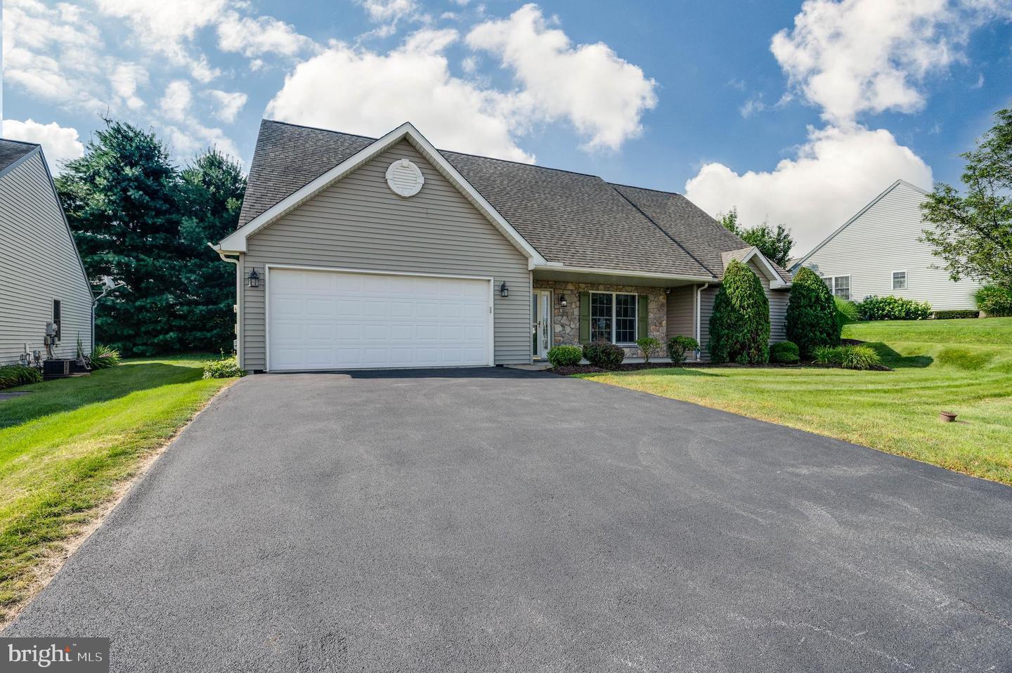 Property Photo:  126 S Cacoosing Drive  PA 19608 