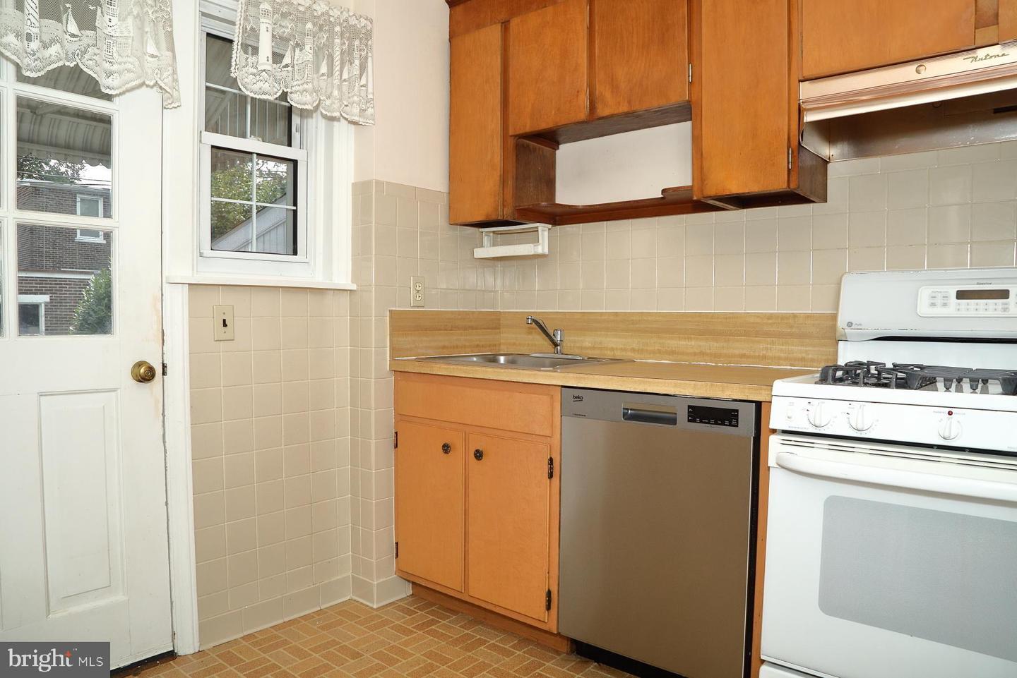 Property Photo: 822 2nd Street PA 17603