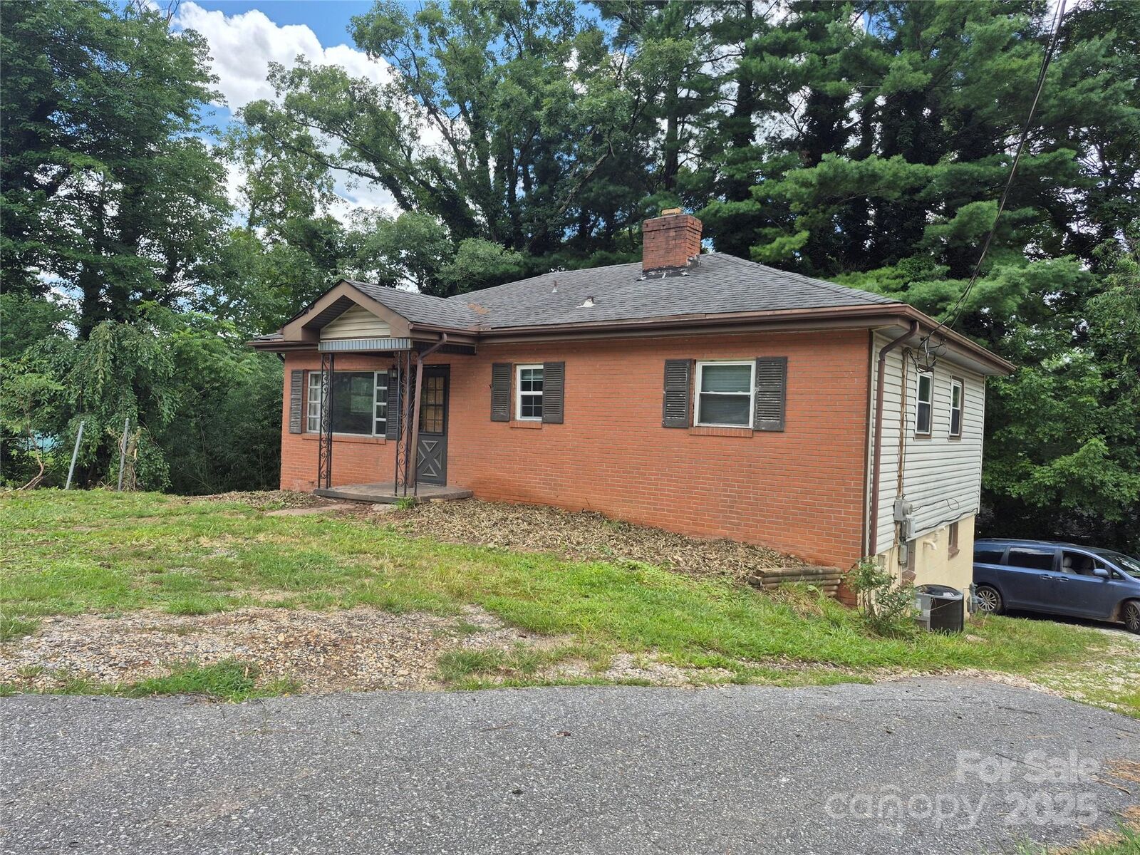 Property Photo: 258 New Leicester Highway NC 28806