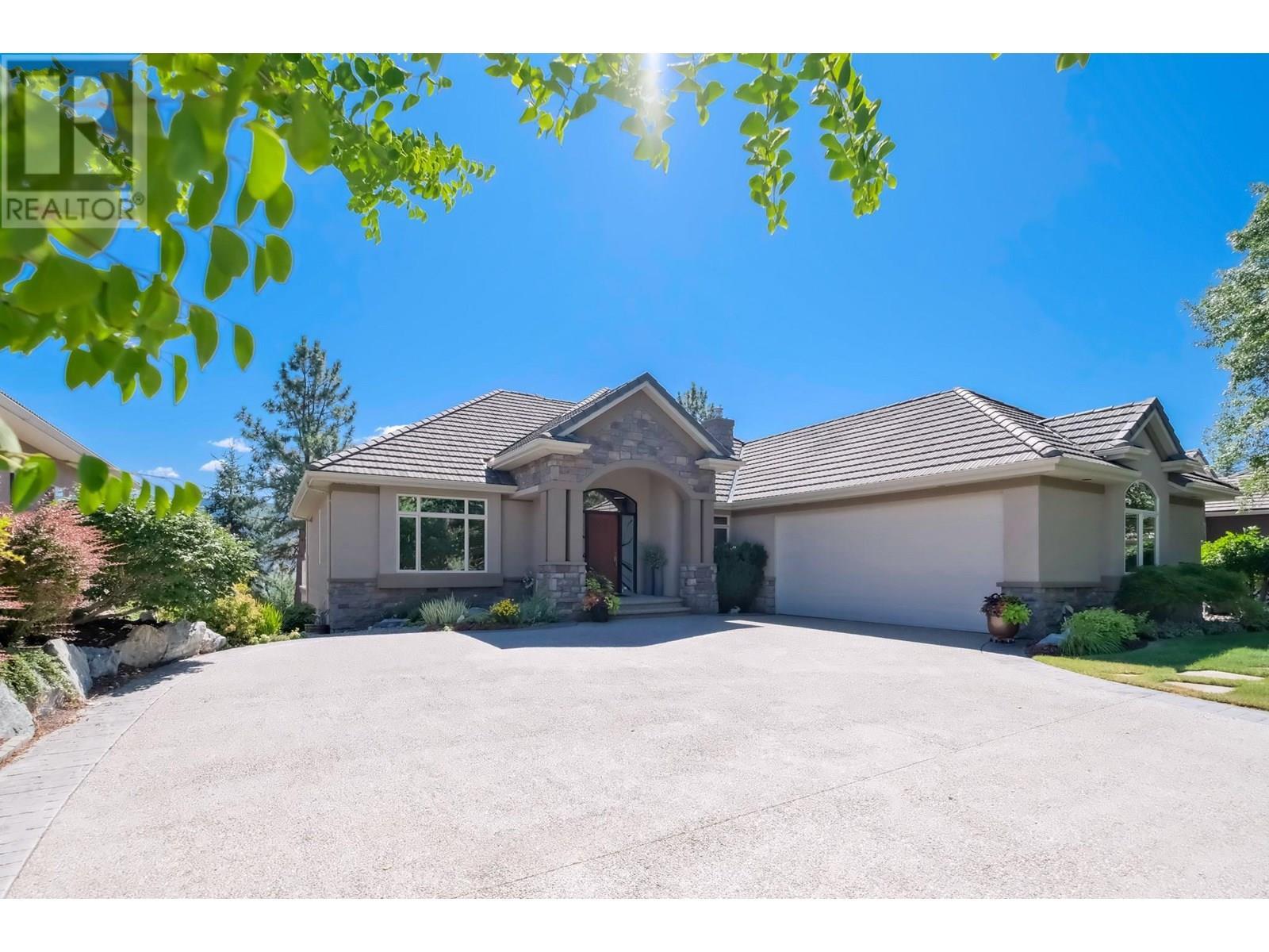 Property Photo: 2093 Capistrano Drive BC V1V 2N1