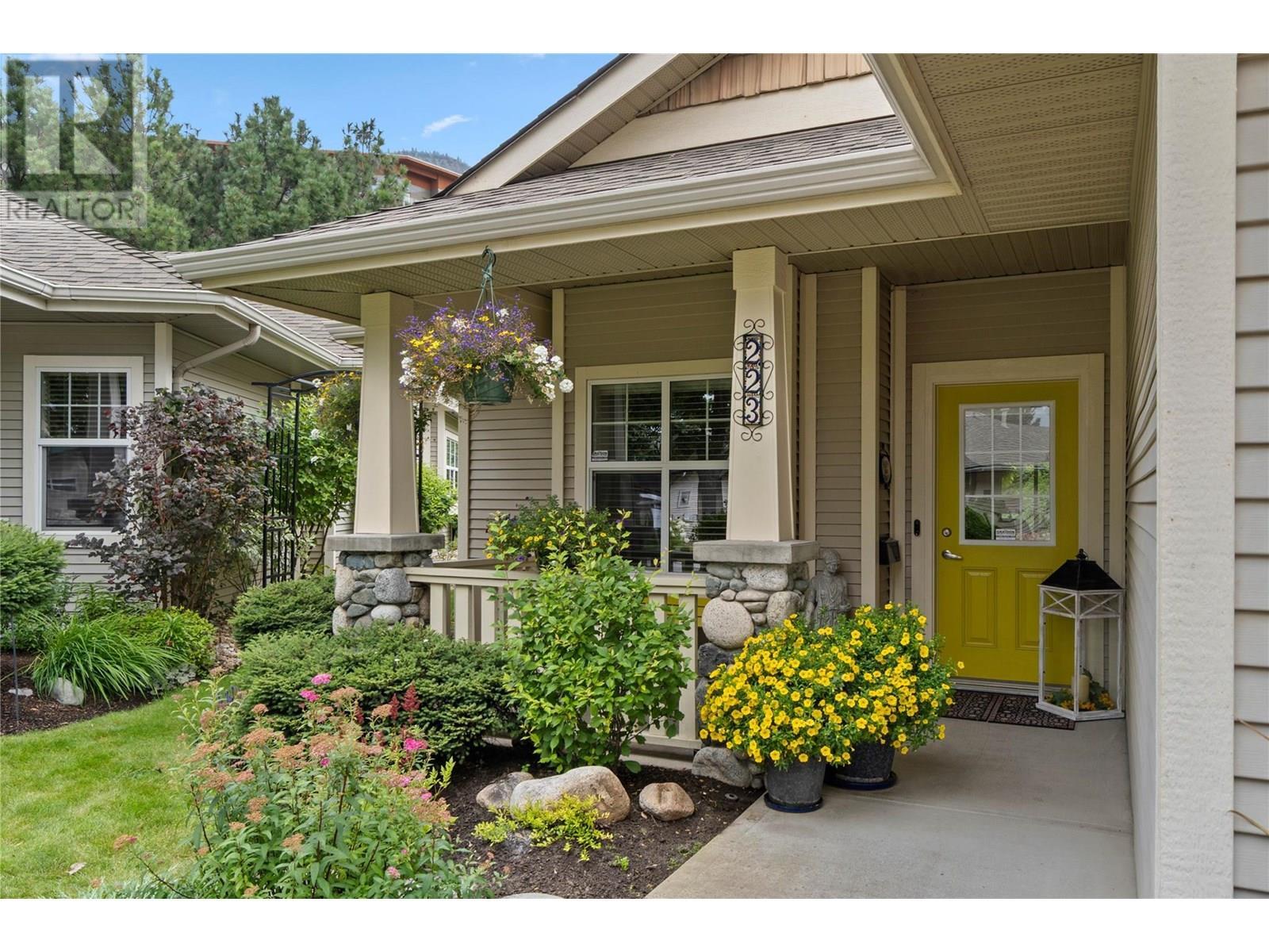 Property Photo: 223 Sagewood Drive BC V2H 1R1