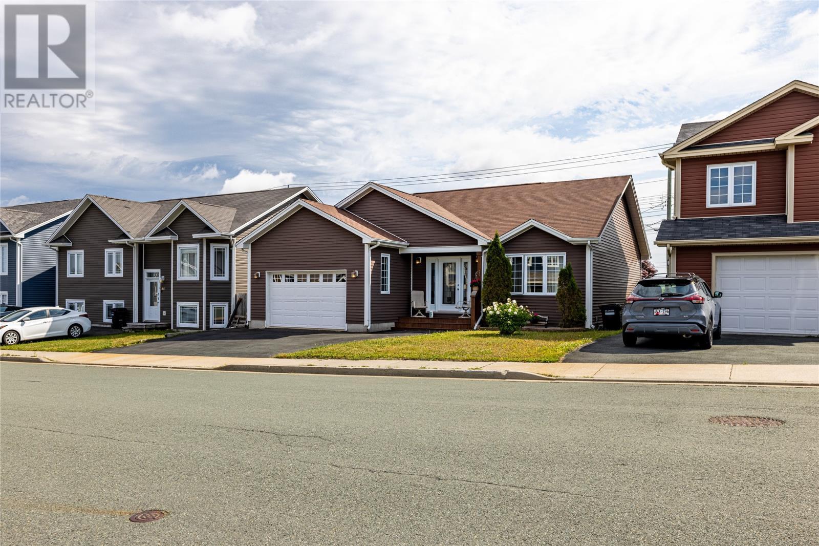Property Photo: 42 Rosalind Street NL A1B 0S1