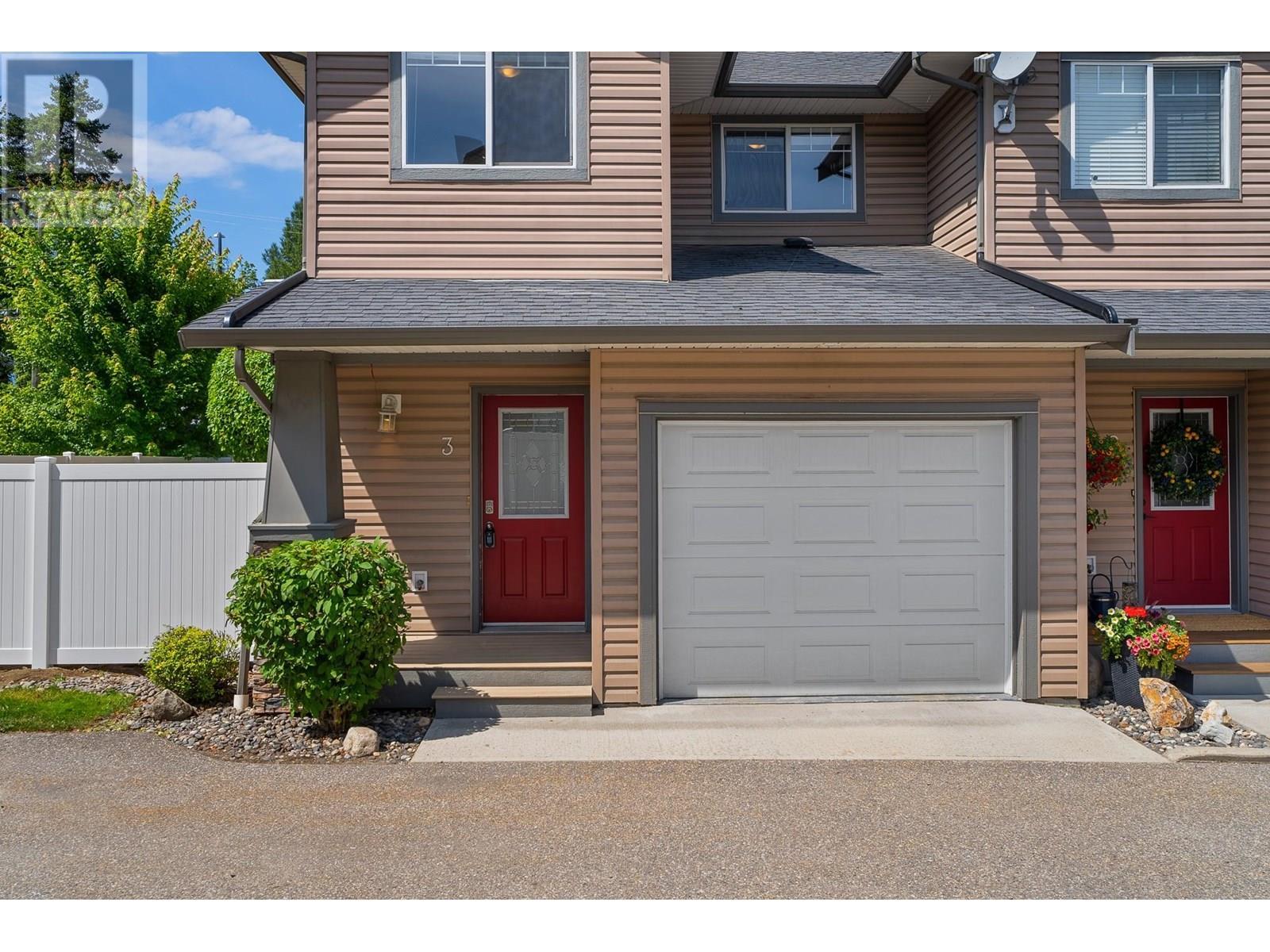 2060 12th Avenue Northeast 3  Salmon Arm BC V1E 3P6 photo