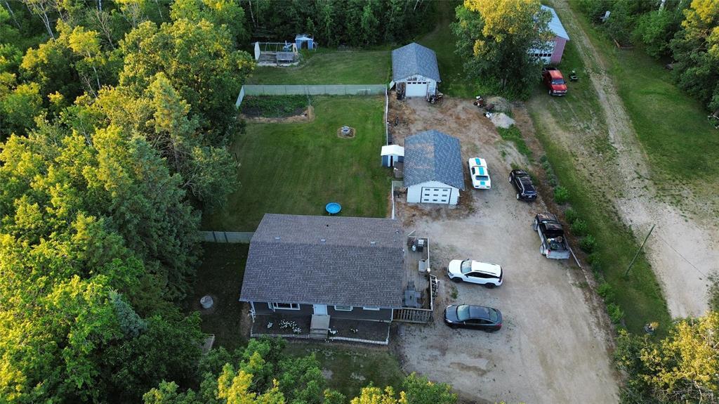 Property Photo:  106141 Pth 20 Highway  MB R7N 2T7 