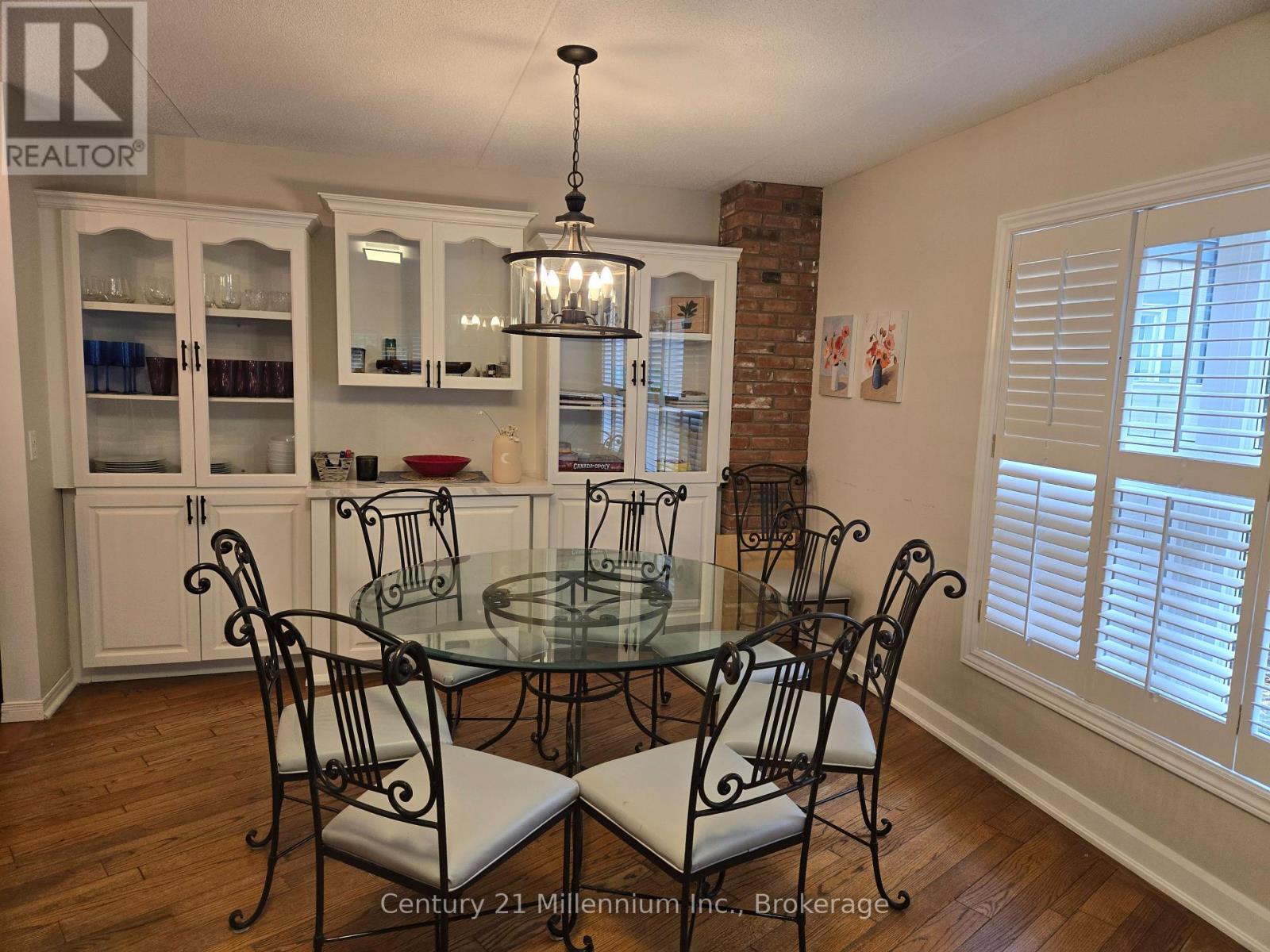 Property Photo: 384 Mariners Way 32 ON L9Y 5C7