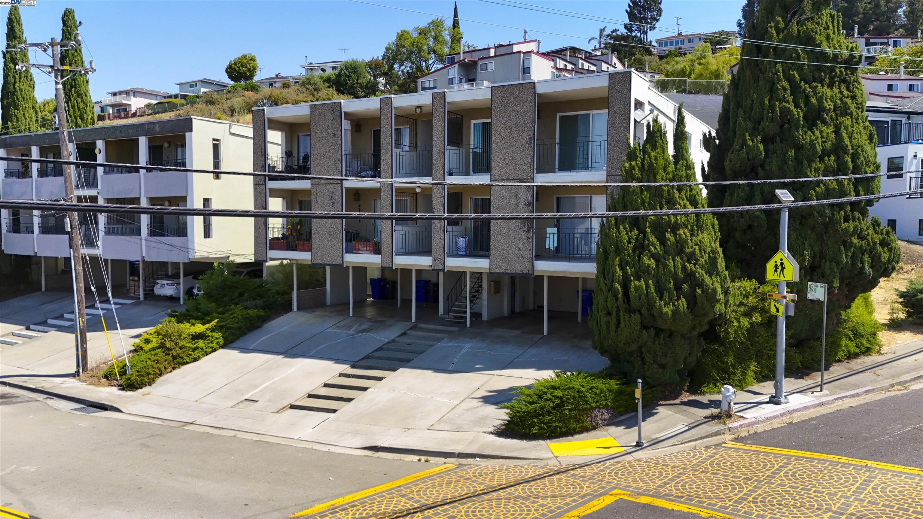 Property Photo: 16320 Saratoga St CA 94578