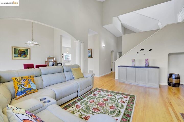 Property Photo: 7075 Elverton Dr CA 94611