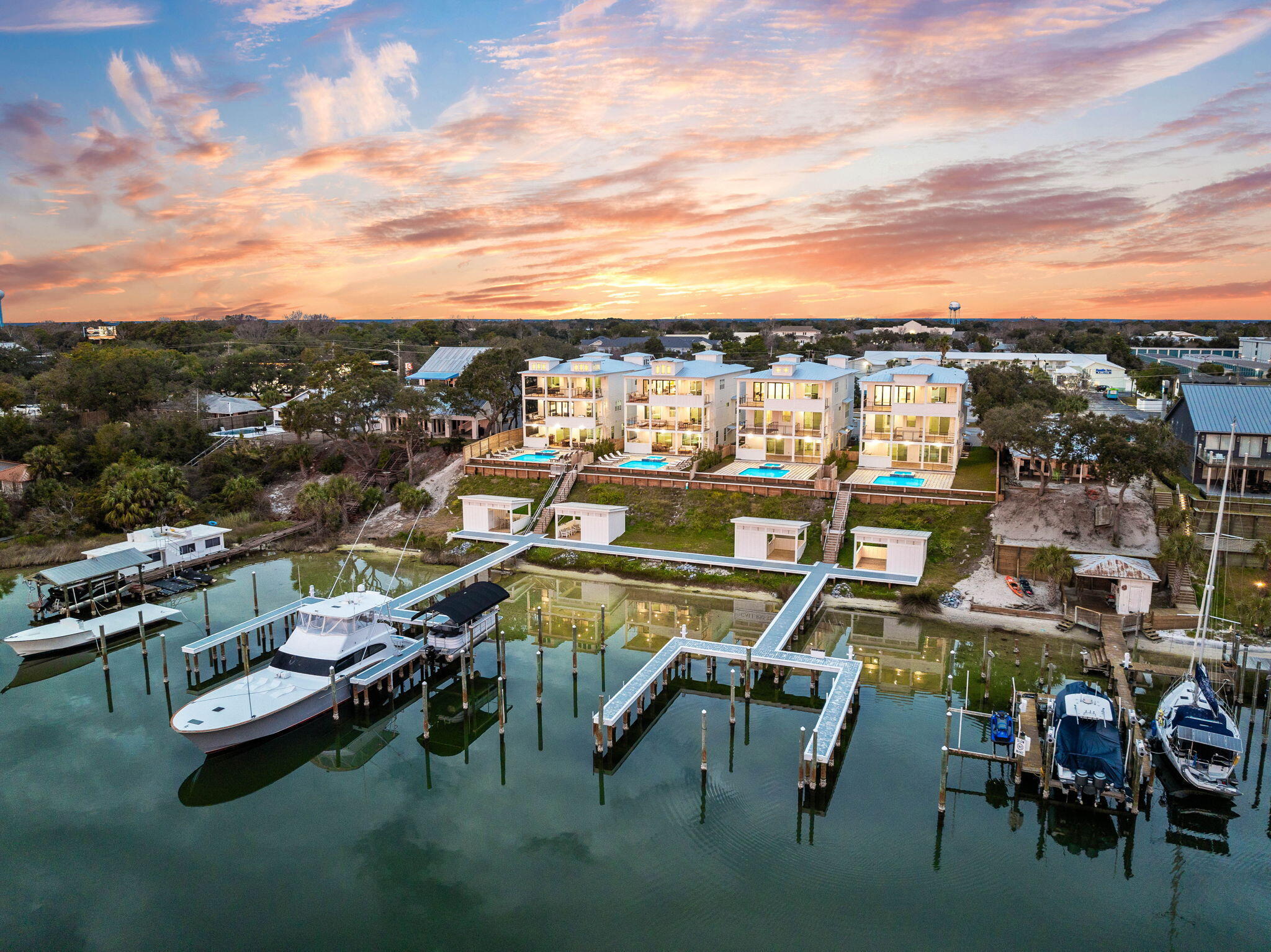 718 Harbor Boulevard  Destin FL 32541 photo