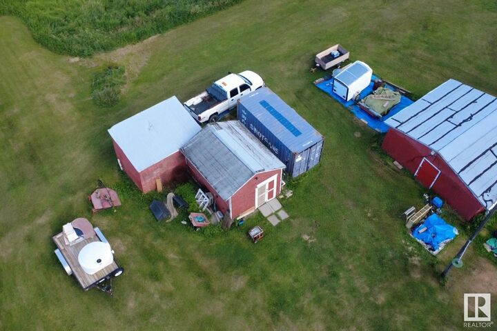 Property Photo: 53045 Rge Road 215 AB T8A 2E5