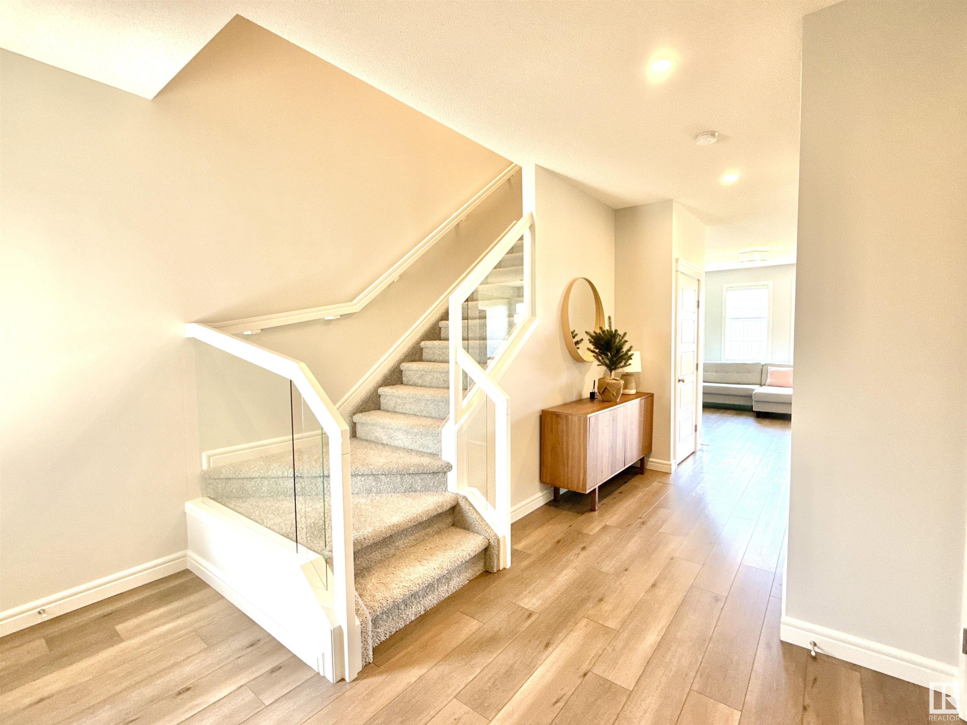 Property Photo:  17520 49 Street NW  AB T5Y 4C6 