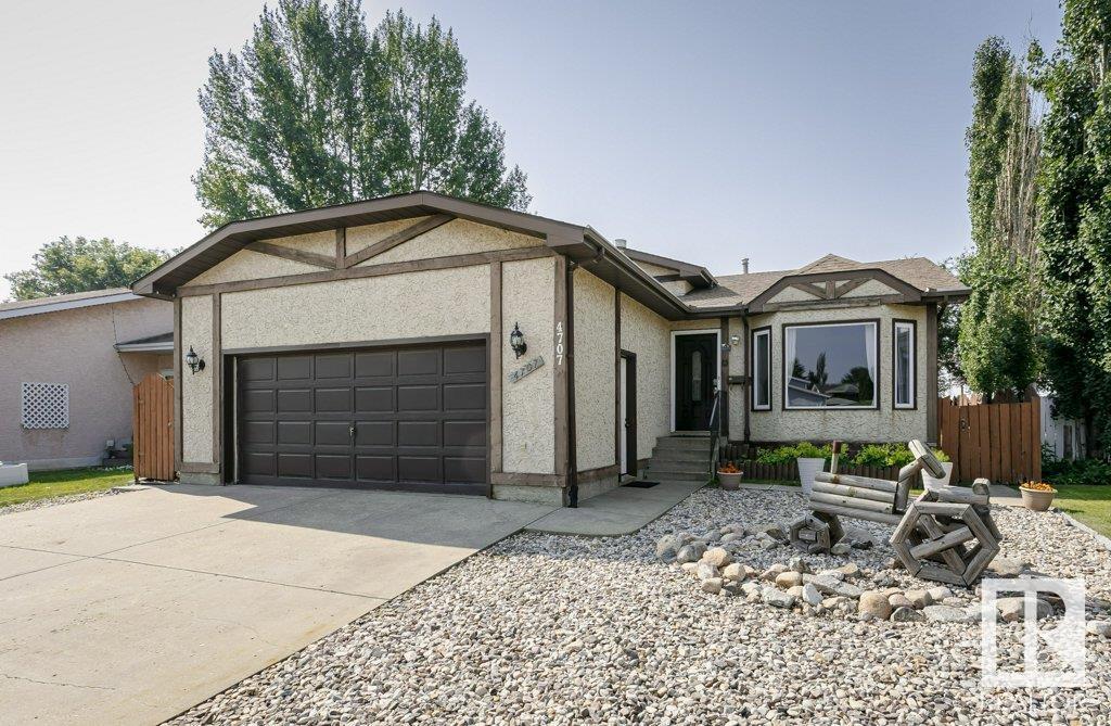 4707 10 Avenue NW  Edmonton AB T6L 4S2 photo