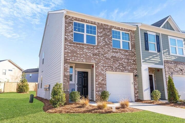 Property Photo:  579 Magnolia Circle  GA 30268 