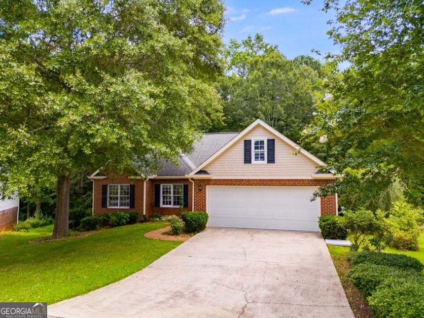 Property Photo: 116 Manor Way GA 30117
