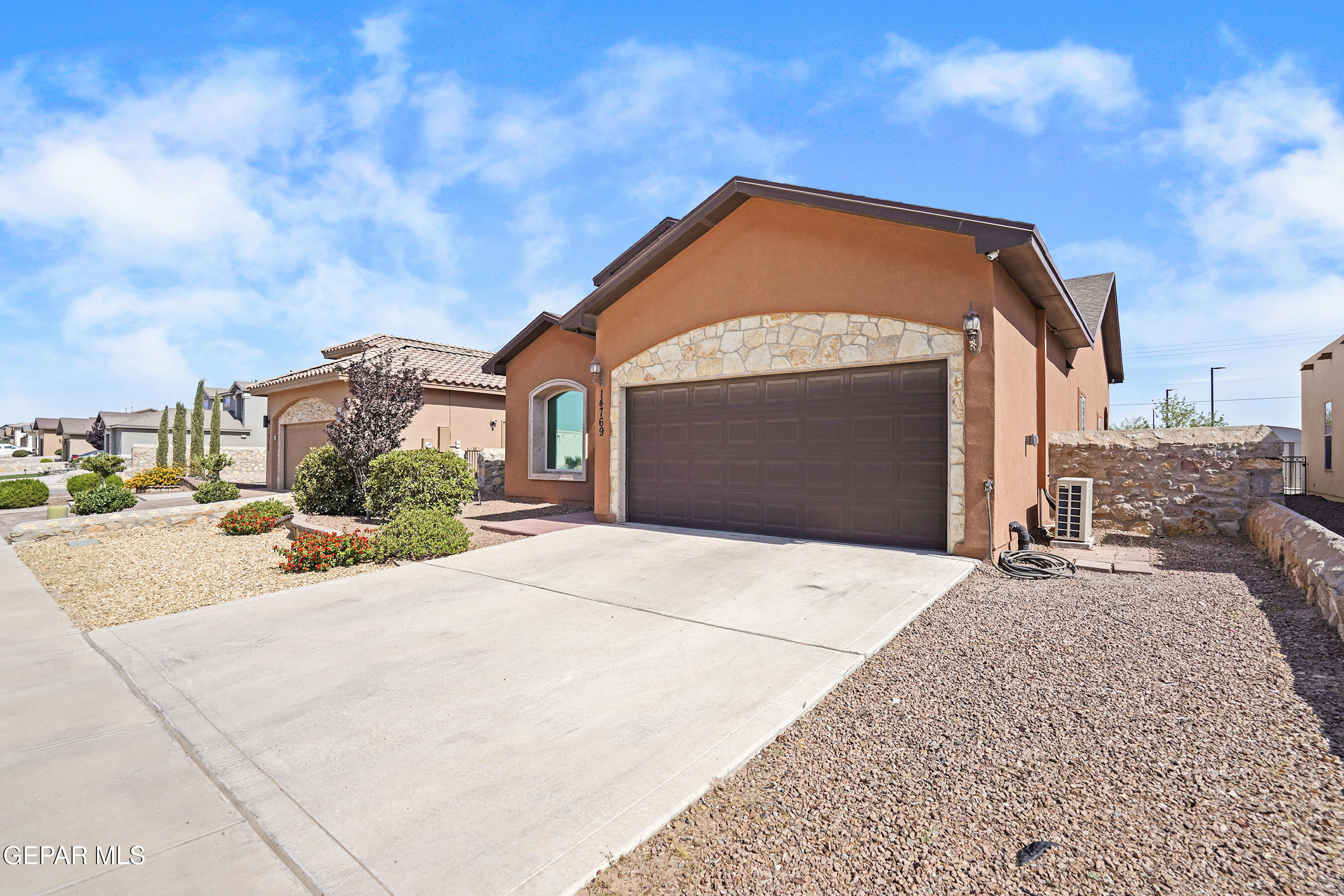 14769 Tim Hardaway  El Paso TX 79938 photo