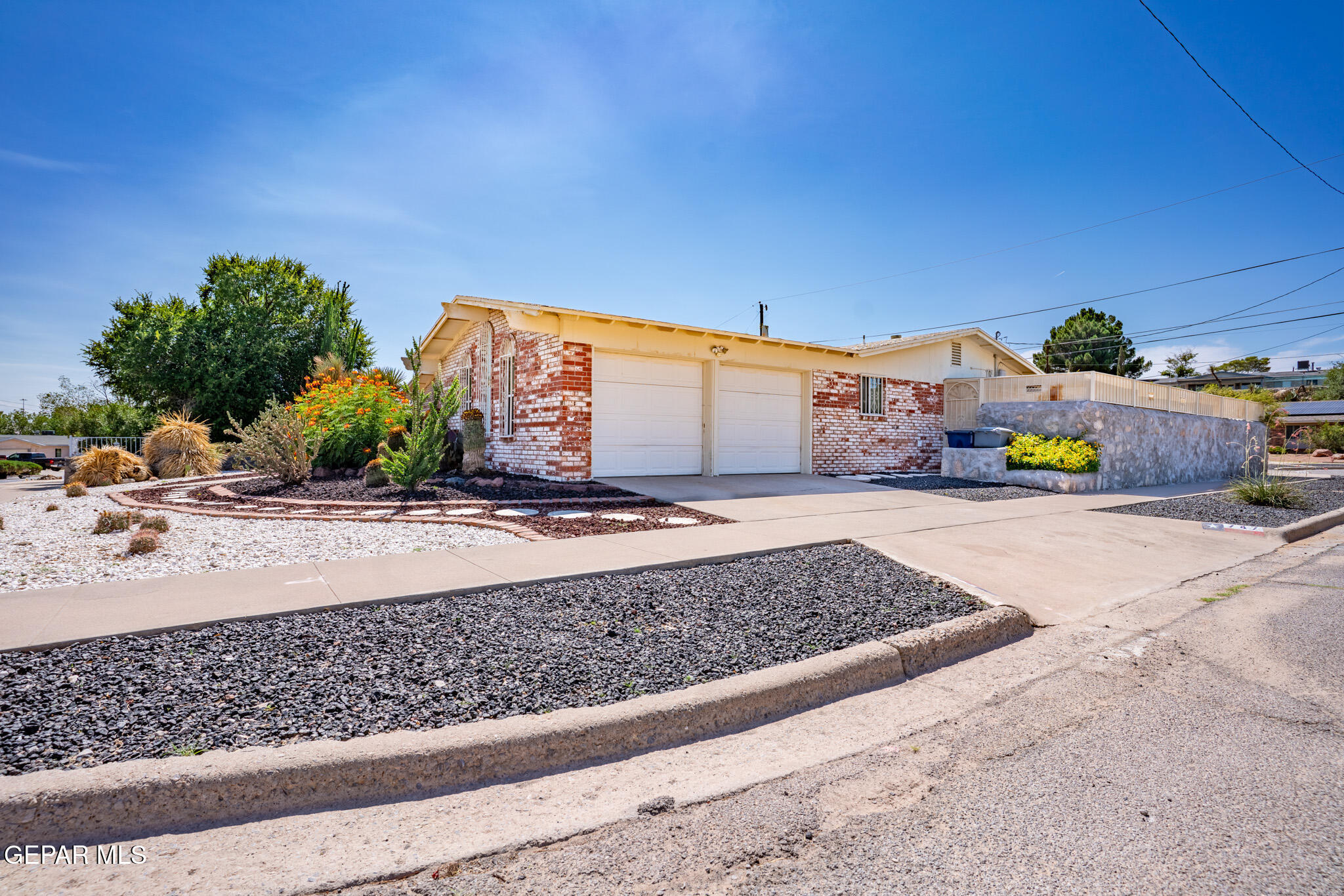 Property Photo: 747 De Leon Drive TX 79912