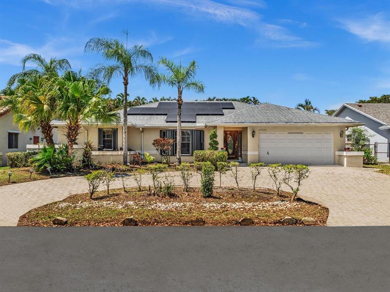 Property Photo:  4855 NW 50th St  FL 33073 