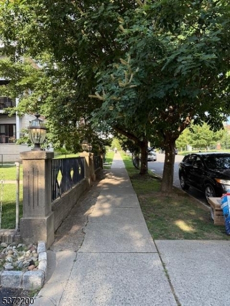 Property Photo:  22 Baldwin Street 1  NJ 07042 