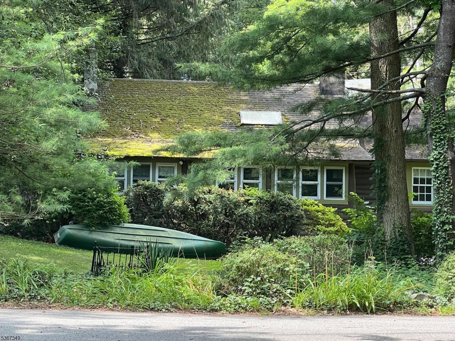 Property Photo: 6 West Cir NJ 07456
