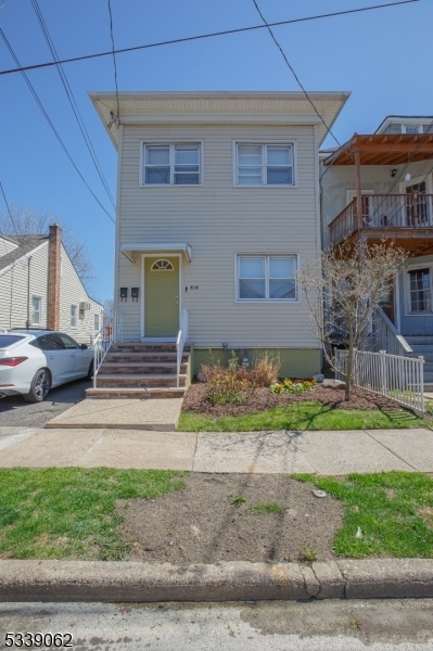 Property Photo:  516 E Blancke St  NJ 07036 