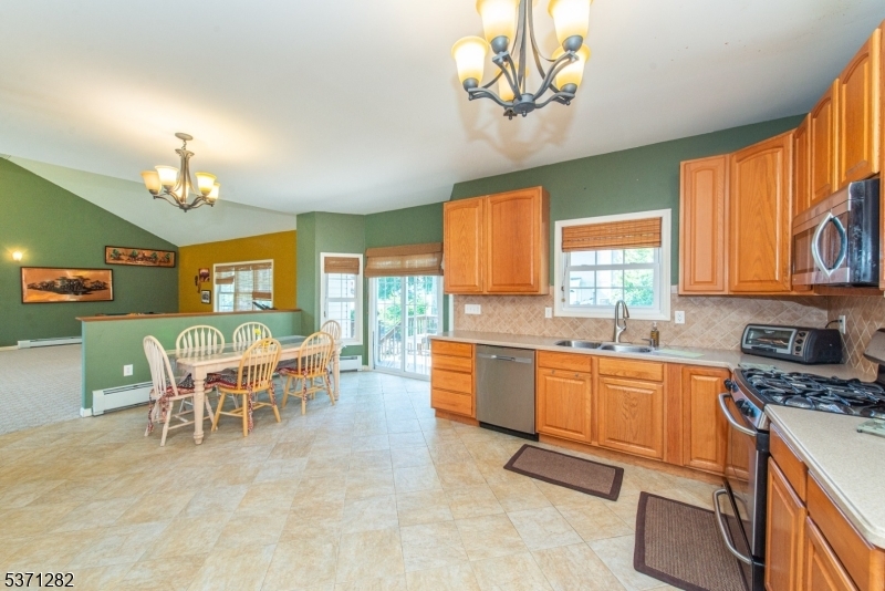 Property Photo:  2 Iron Hill Pass  NJ 07480 
