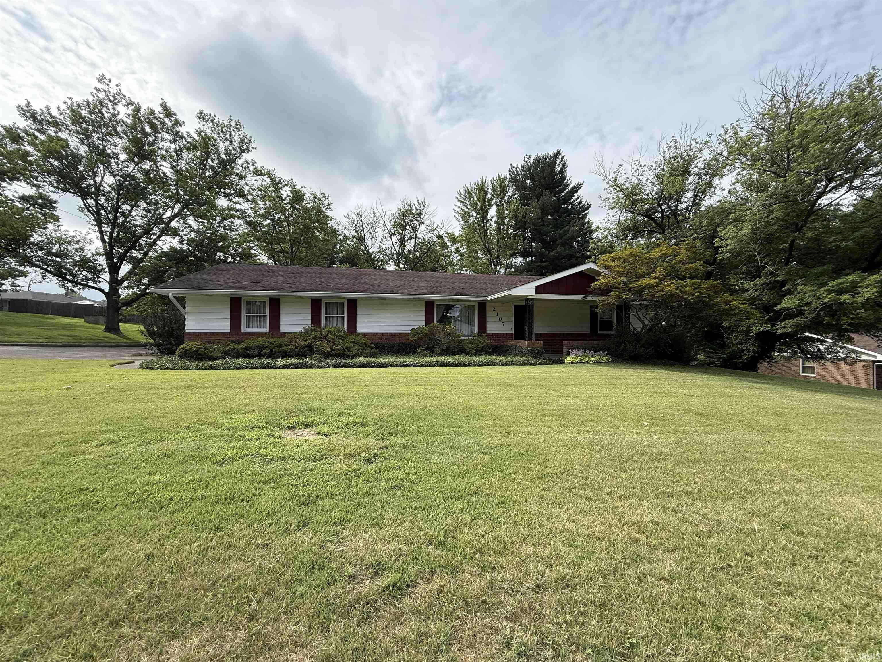 Property Photo:  2107 College Avenue  IN 47591 