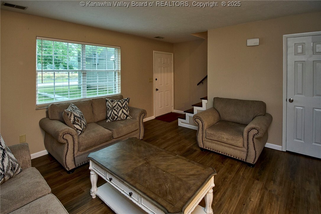 Property Photo:  121 1st Avenue  WV 25303 