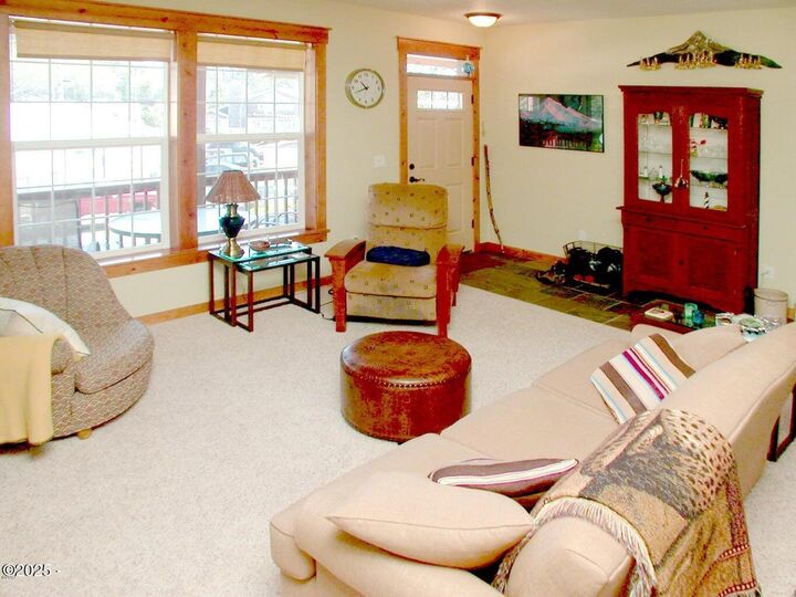 Property Photo: 2064 NW 33rd Street OR 97367