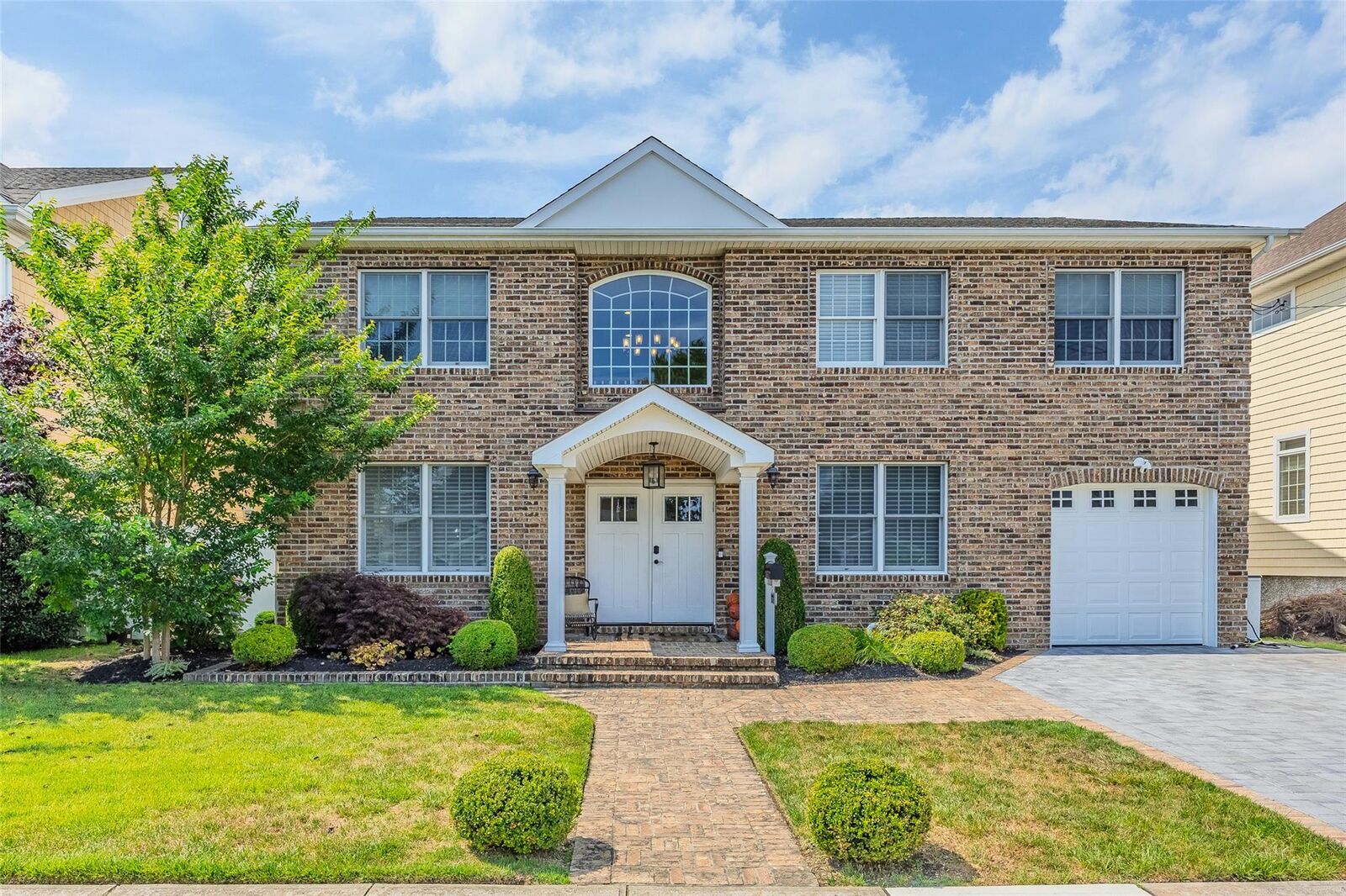 Property Photo:  111 Hampton Way  NY 11566 