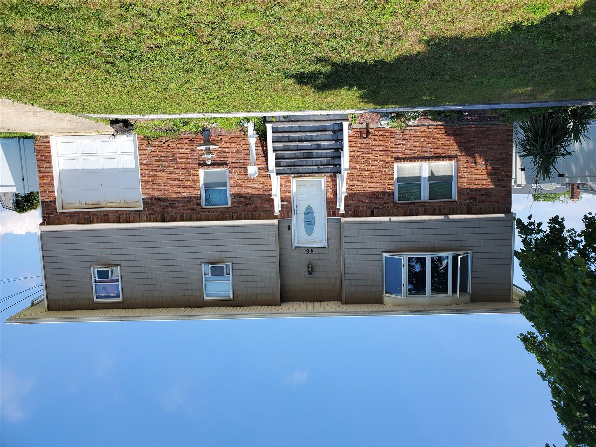 Property Photo:  46 Sunrise Avenue  NY 11757 