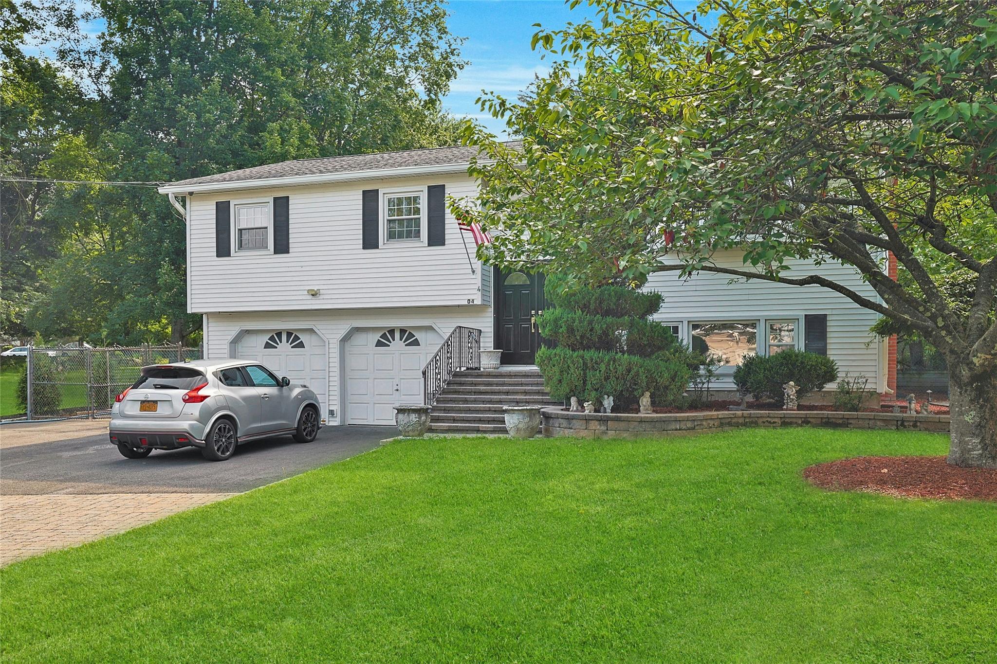 Property Photo: 4 Suffern Place NY 10923