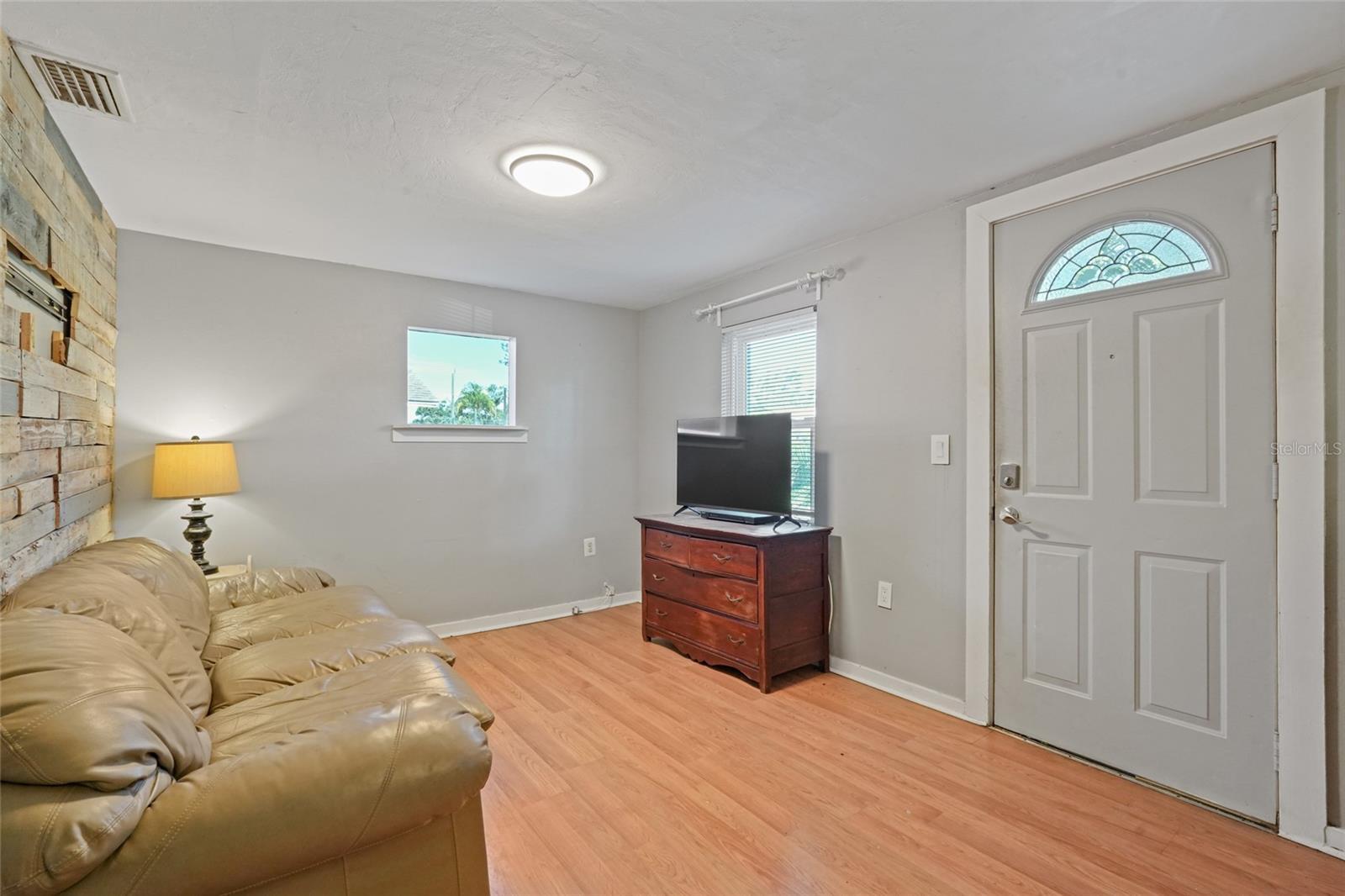 Property Photo:  5138 Preston Avenue S  FL 33707 