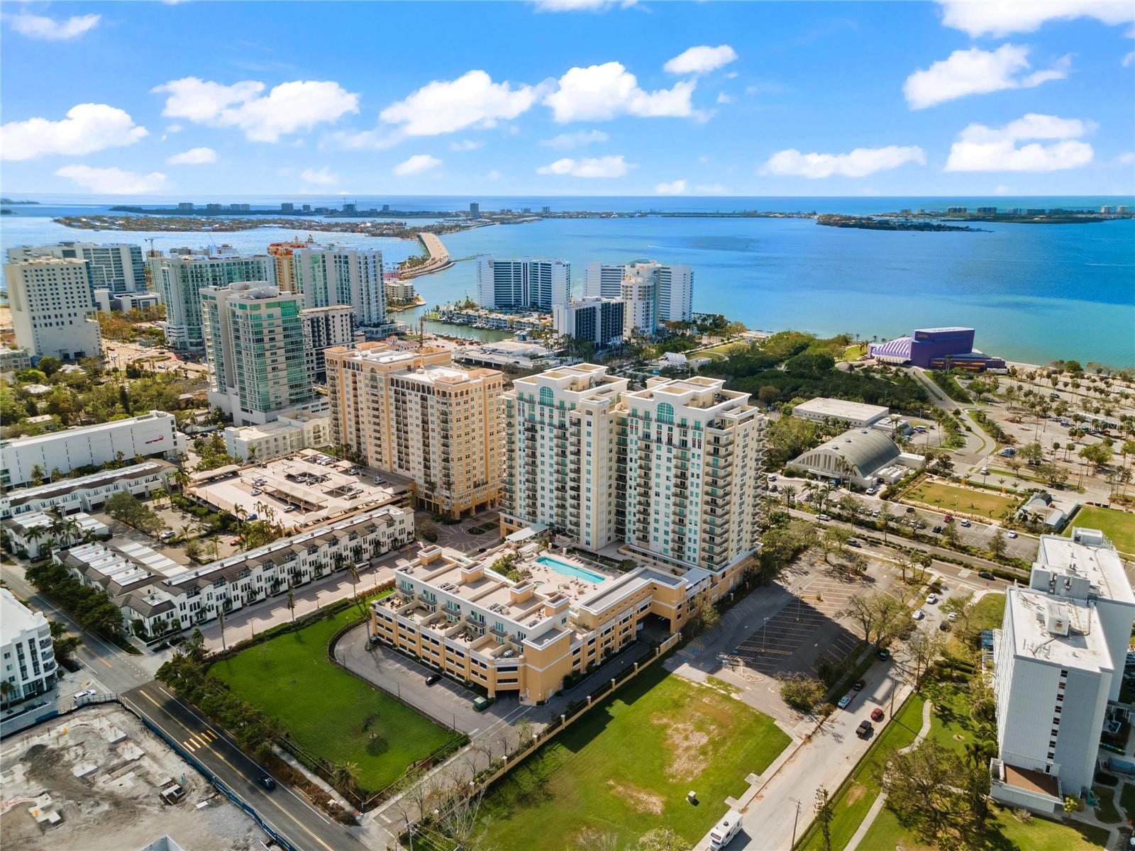 Property Photo:  800 N Tamiami Trail 321  FL 34236 