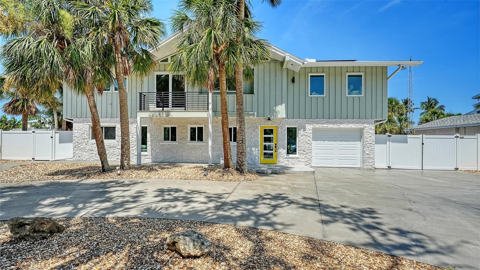 Property Photo: 5168 Sandy Cove FL 34242