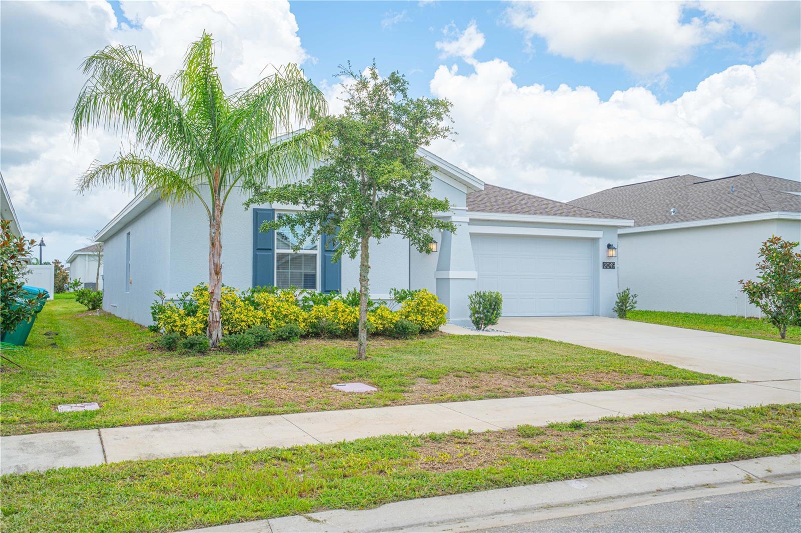 Property Photo: 2049 Freemark Street FL 32764