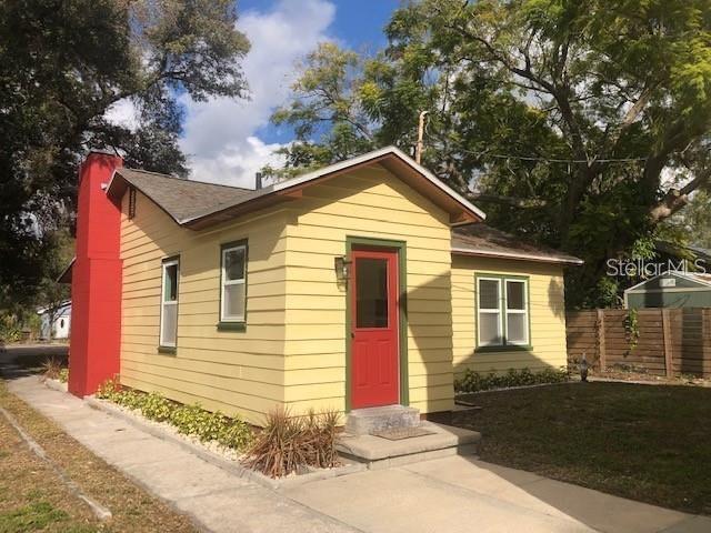 Property Photo: 2220 5th Avenue N FL 33713