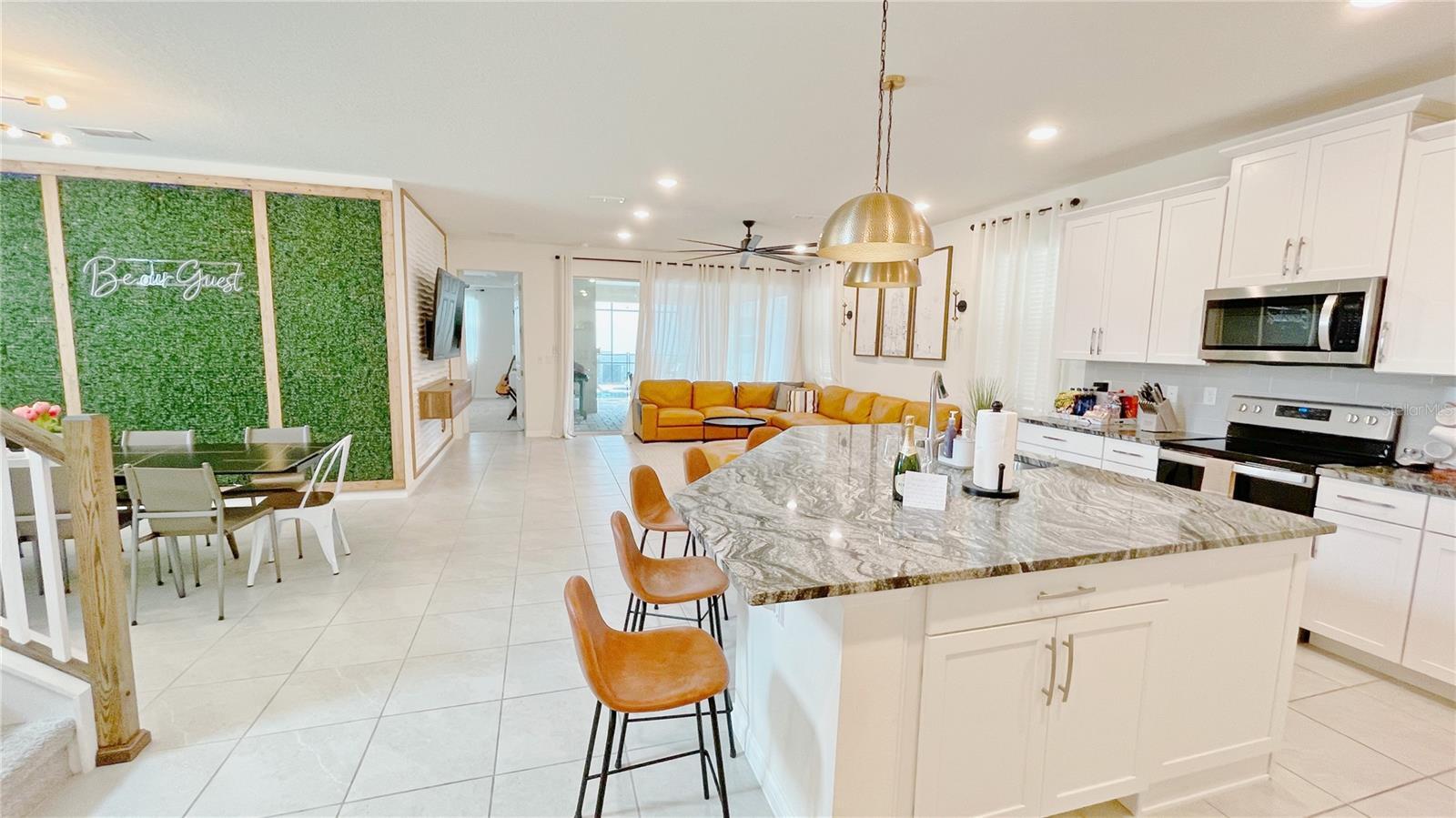Property Photo:  8940 Coconut Breeze Drive  FL 34747 